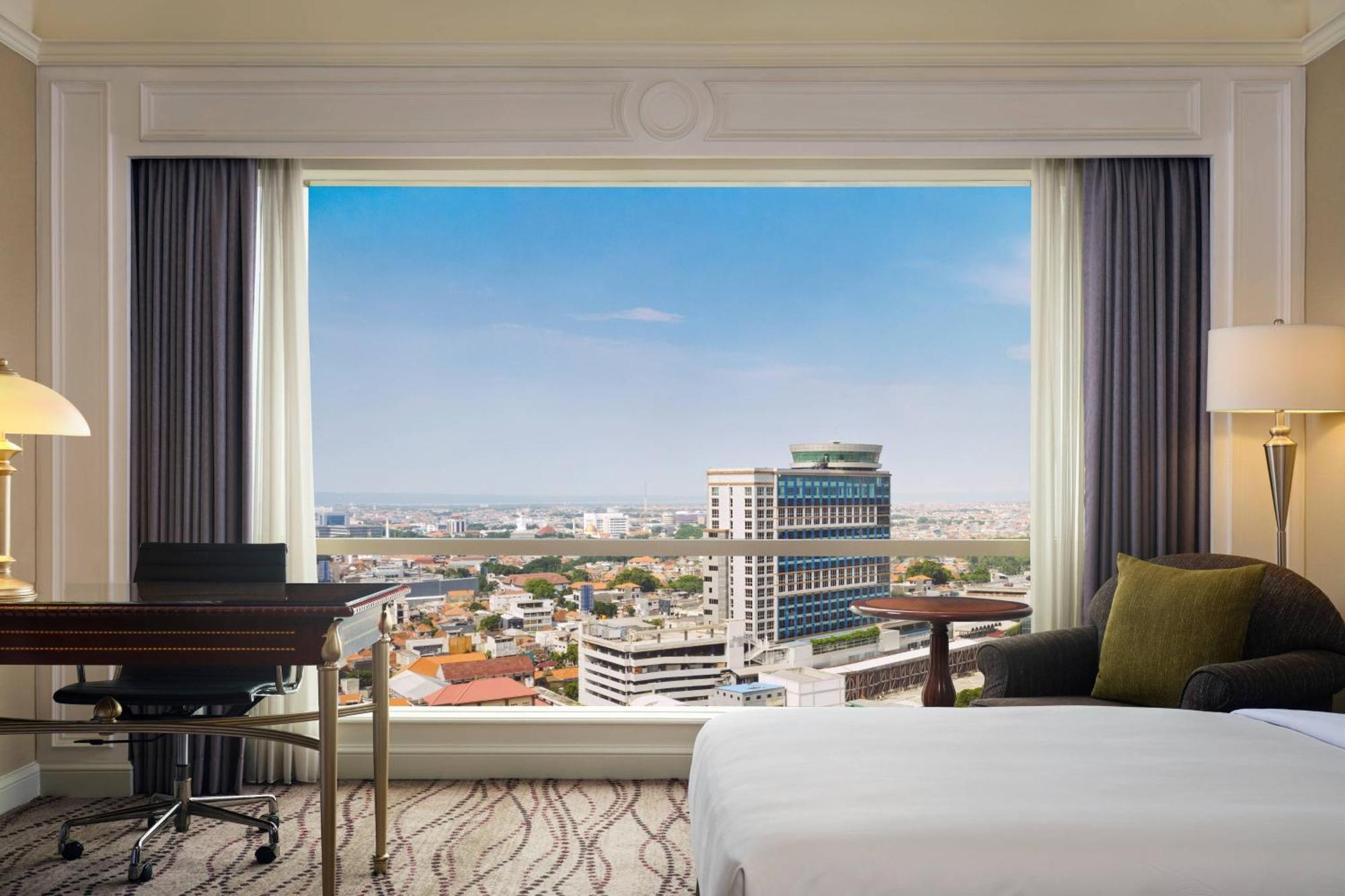 Jw Marriott Hotel Surabaya Buitenkant foto