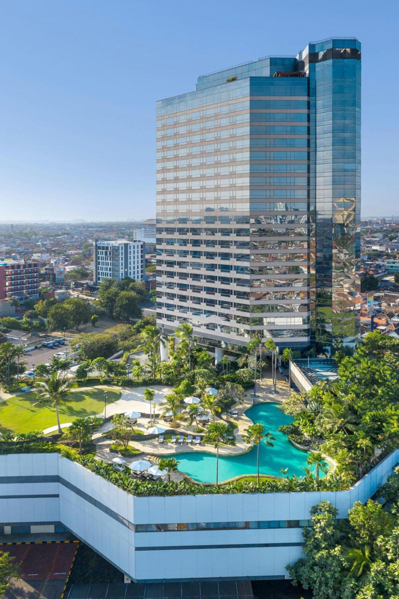 Jw Marriott Hotel Surabaya Buitenkant foto